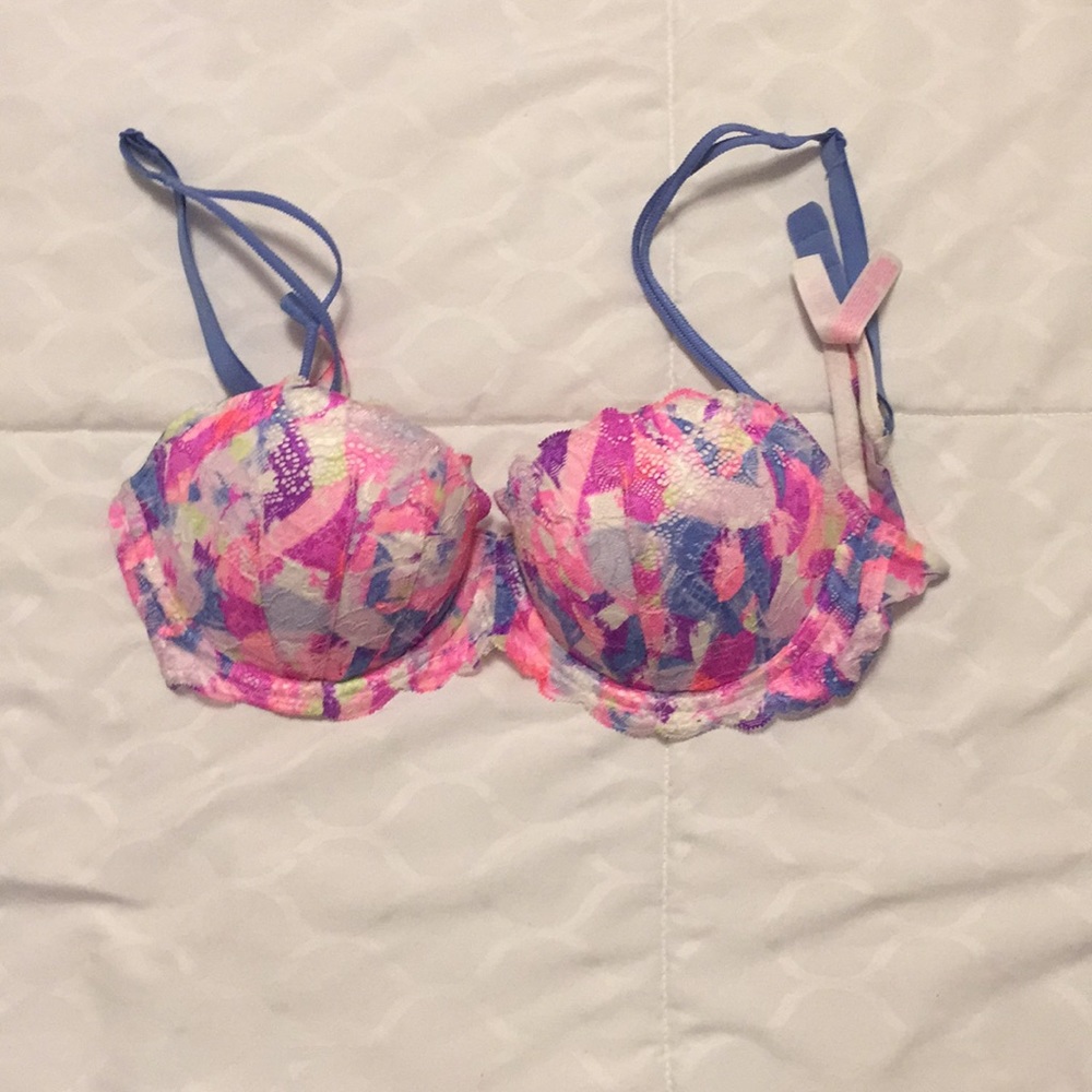 VS Bra